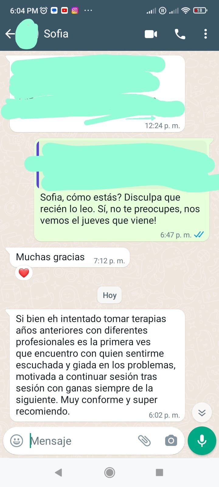 Mensaje real de WhatsApp de una paciente recomendando la terapia